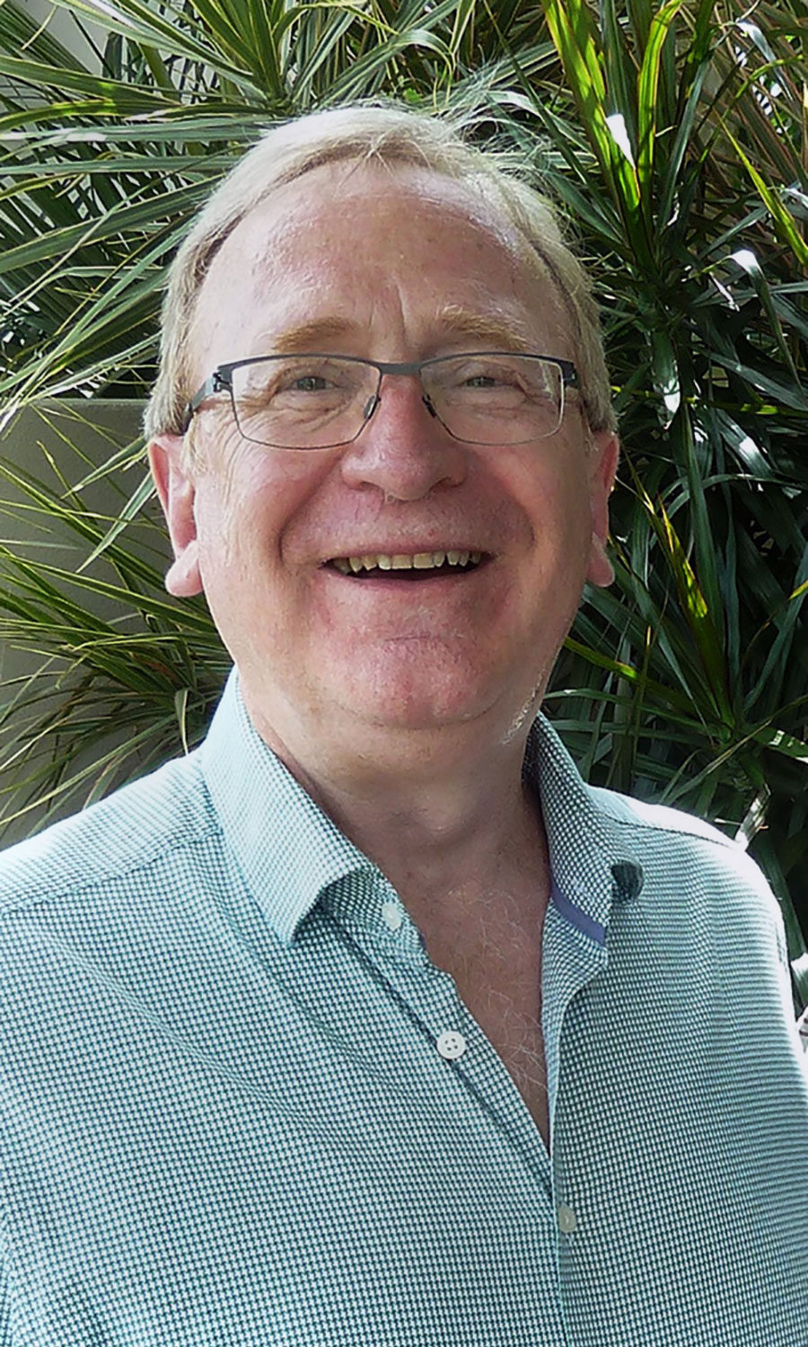 Brisbane Author Musician Peter Roennfeldt